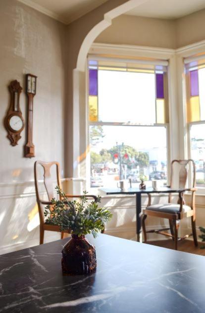 Gosby House Inn, A Four Sisters Inn Πασίφικ Γκρόουβ Εξωτερικό φωτογραφία