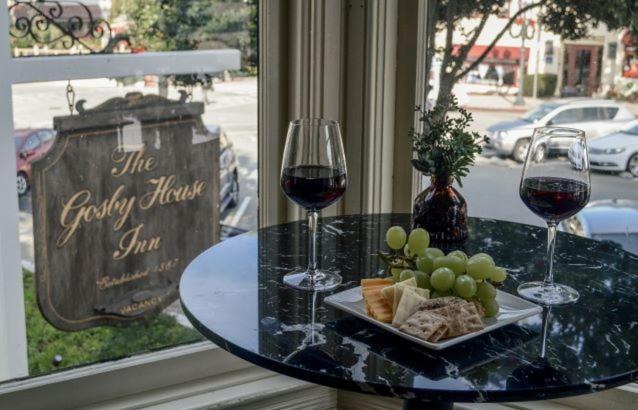 Gosby House Inn, A Four Sisters Inn Πασίφικ Γκρόουβ Εξωτερικό φωτογραφία