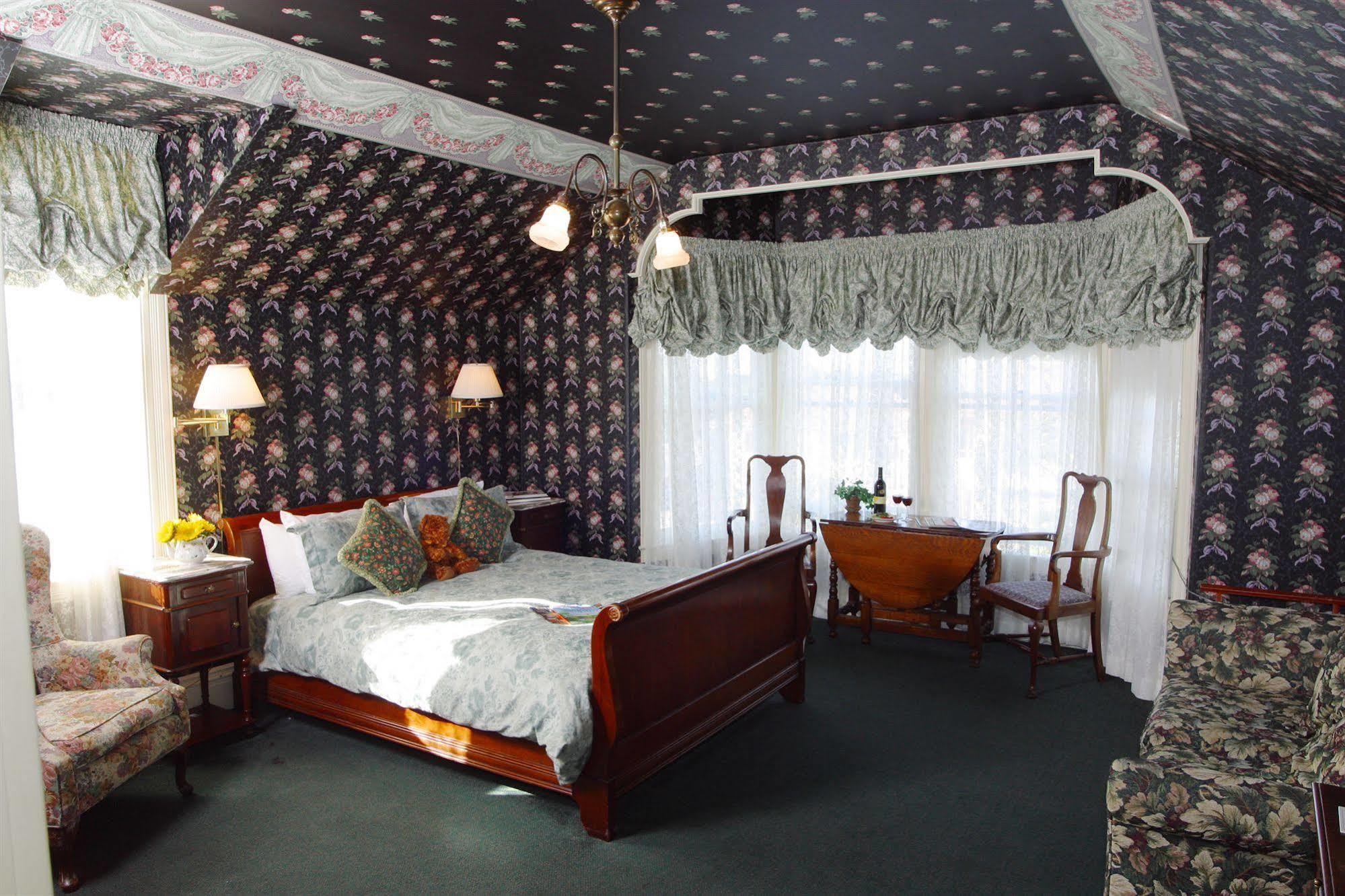 Gosby House Inn, A Four Sisters Inn Πασίφικ Γκρόουβ Εξωτερικό φωτογραφία
