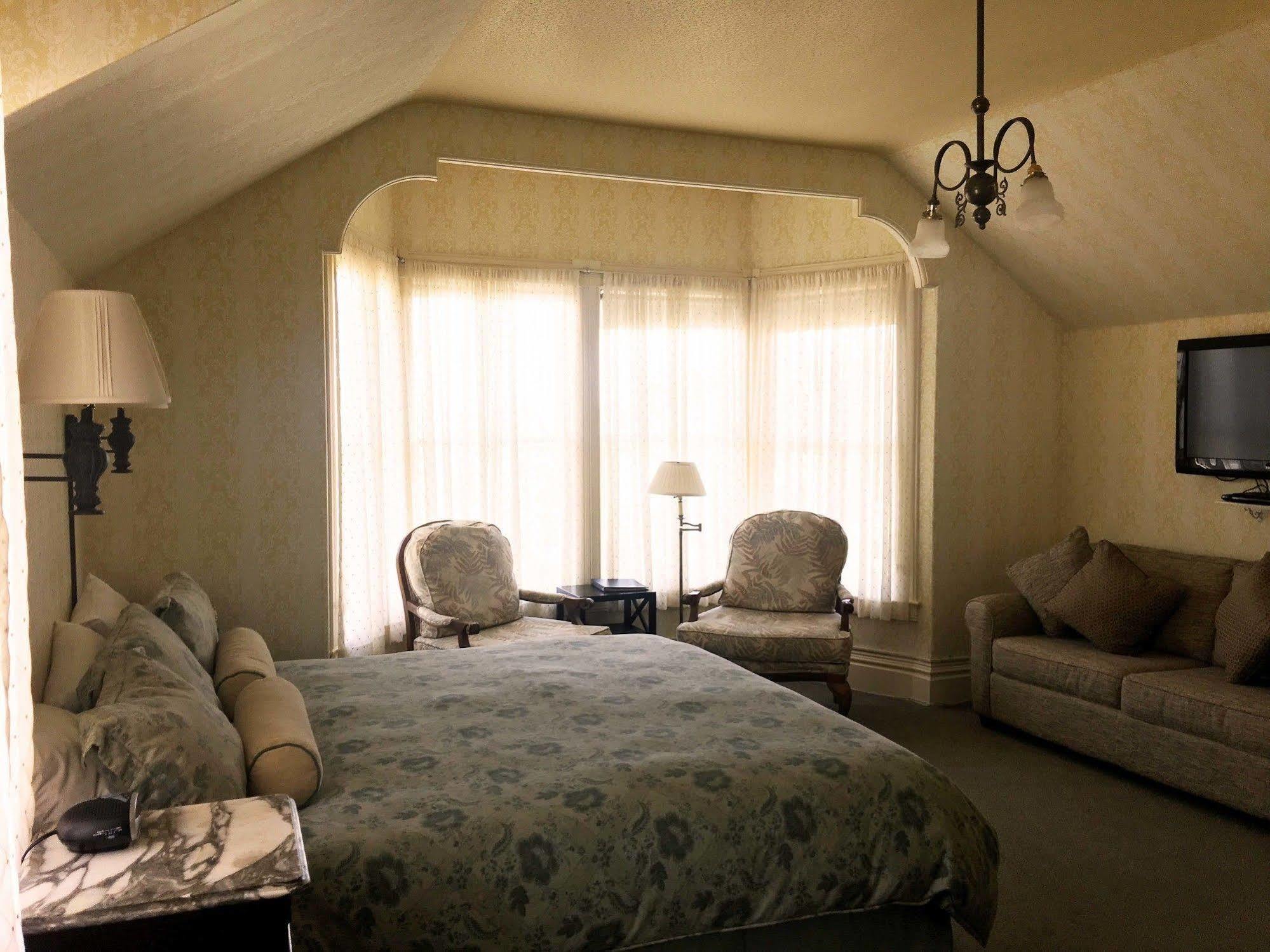 Gosby House Inn, A Four Sisters Inn Πασίφικ Γκρόουβ Εξωτερικό φωτογραφία