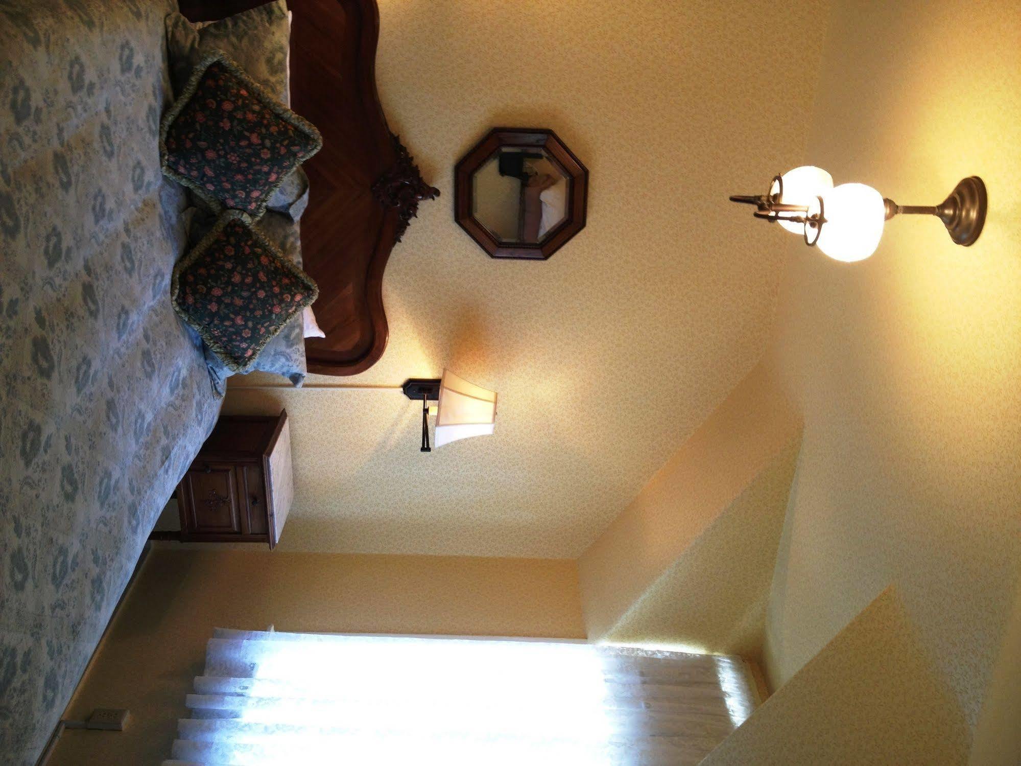 Gosby House Inn, A Four Sisters Inn Πασίφικ Γκρόουβ Εξωτερικό φωτογραφία